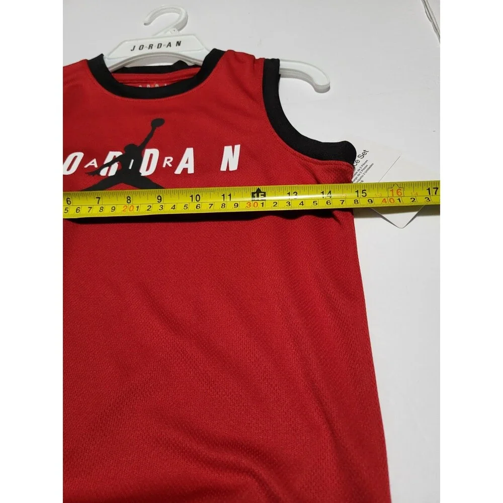 NIKE AIR JORDAN Shirt  & Shorts 2 Piece Graphic Logo Set  Size Kid's 7: NWT